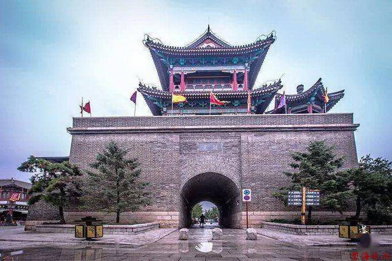 超值“山海關(guān)十年暢游卡”（包含天下第一關(guān)、老龍頭、角山、長(zhǎng)壽山、孟姜女廟等九大景區(qū)）